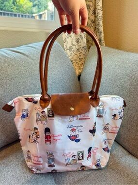 Mofusand travel the world edition tote white color